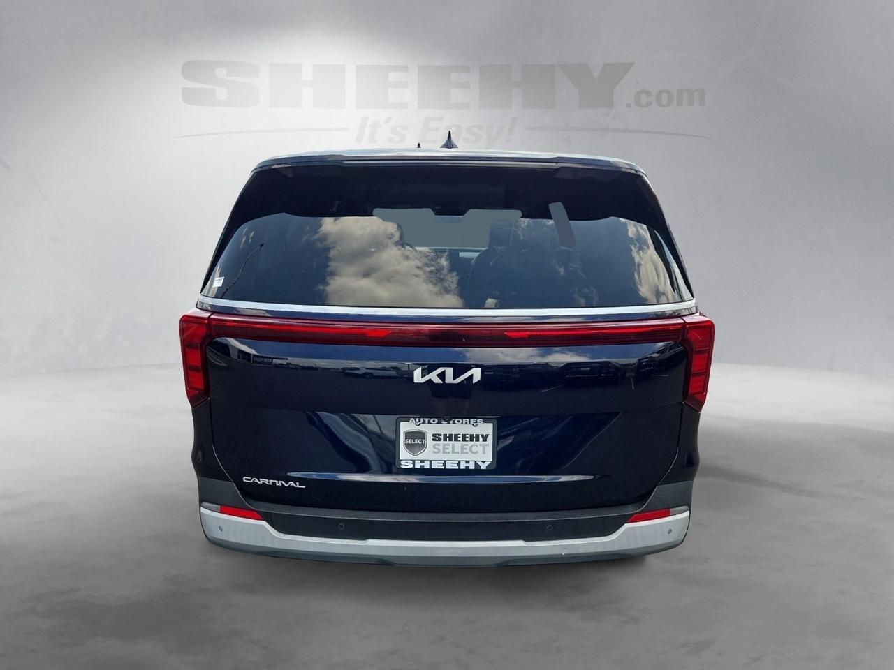 2025 Kia Carnival LXS Fredericksburg VA