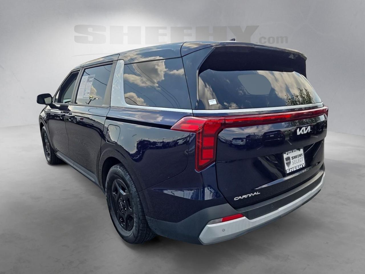 2025 Kia Carnival LXS Fredericksburg VA