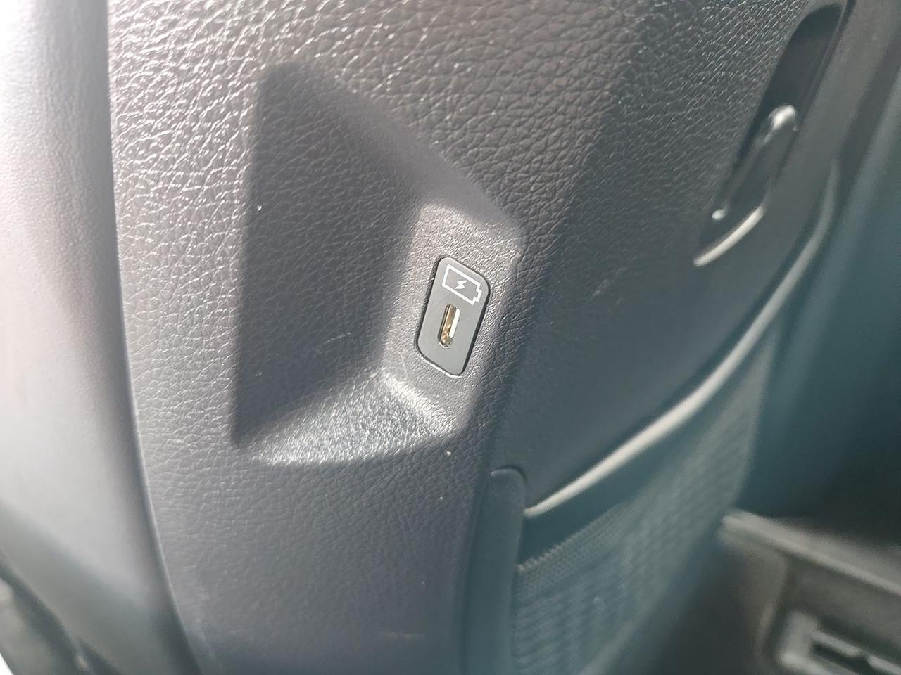 2025 Kia Carnival LXS Fredericksburg VA