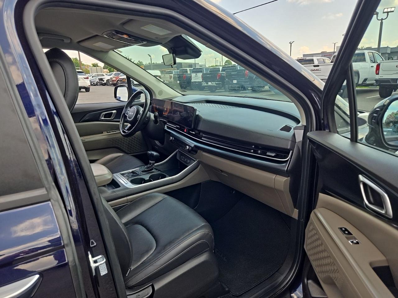2025 Kia Carnival LXS Fredericksburg VA