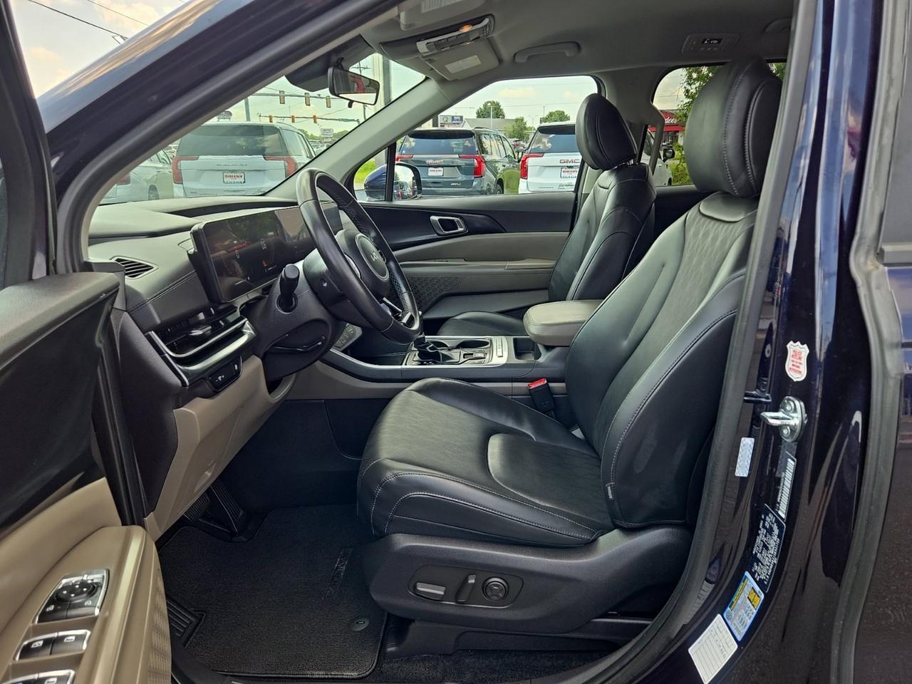 2025 Kia Carnival LXS Fredericksburg VA