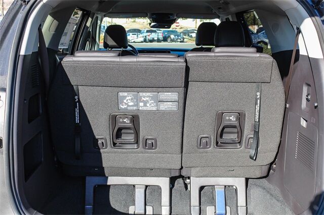 2025 Kia Carnival MPV Hybrid LXS Tacoma WA