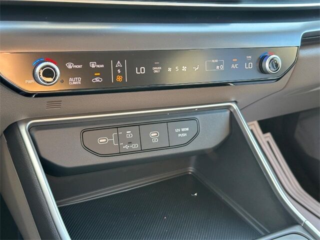 2025 Kia Carnival MPV Hybrid LXS Cape Girardeau MO