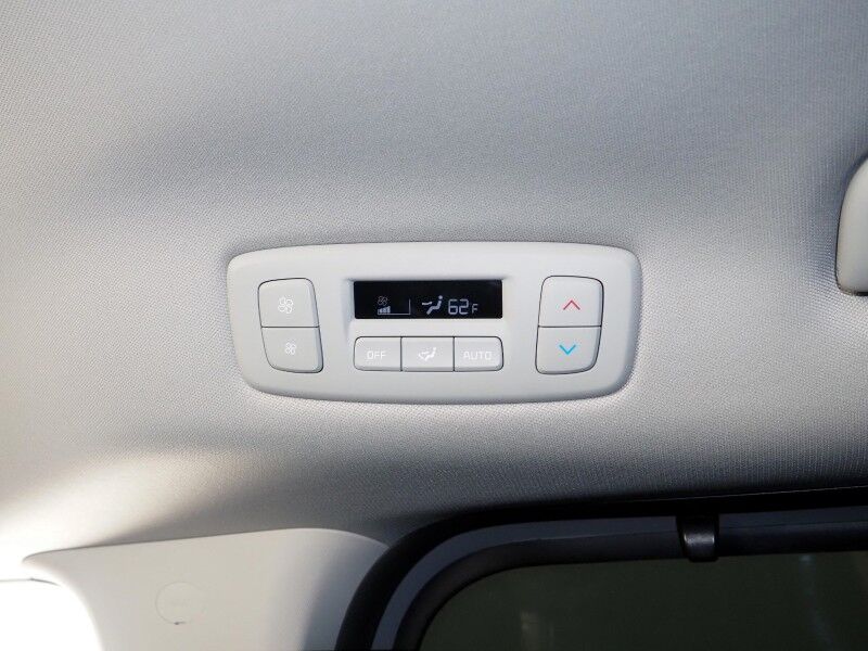 2025 Kia Carnival SX Prestige *HEADS-UP DISPLAY, NAVIGATION, ADAPTIVE CRUISE, SAFETY ALERTS, 360 VIEW CAMERAS, DUAL PANEL MOONROOF, LEATHER, CLIMATE SEATS, HEATED STEERING, 8-SEATER, REMOTE START, POWER LIFTGATE, BOSE, WIRELESS CHARGING, ANDROID & APPLE Round Rock TX