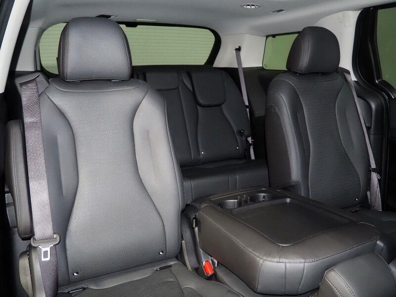 2025 Kia Carnival SX Prestige *HEADS-UP DISPLAY, NAVIGATION, ADAPTIVE CRUISE, SAFETY ALERTS, 360 VIEW CAMERAS, DUAL PANEL MOONROOF, LEATHER, CLIMATE SEATS, HEATED STEERING, 8-SEATER, REMOTE START, POWER LIFTGATE, BOSE, WIRELESS CHARGING, ANDROID & APPLE Round Rock TX