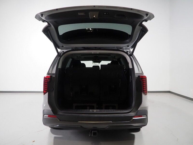 2025 Kia Carnival SX Prestige *HEADS-UP DISPLAY, NAVIGATION, ADAPTIVE CRUISE, SAFETY ALERTS, 360 VIEW CAMERAS, DUAL PANEL MOONROOF, LEATHER, CLIMATE SEATS, HEATED STEERING, 8-SEATER, REMOTE START, POWER LIFTGATE, BOSE, WIRELESS CHARGING, ANDROID & APPLE Round Rock TX