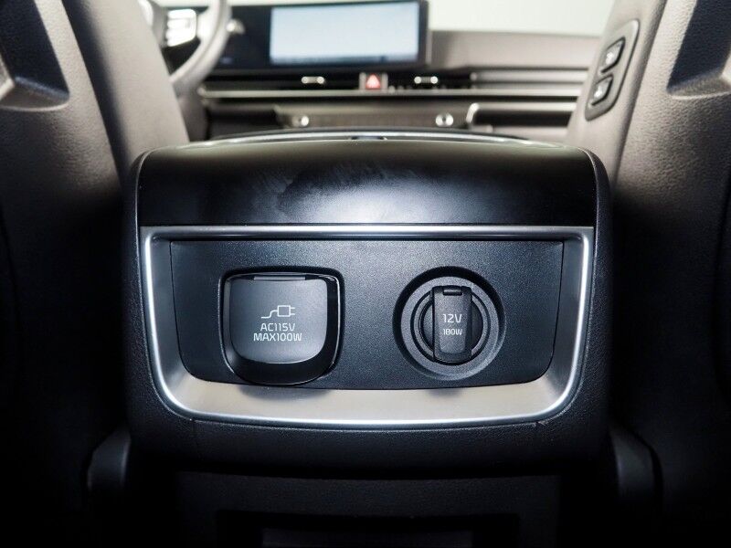 2025 Kia Carnival SX Prestige *HEADS-UP DISPLAY, NAVIGATION, ADAPTIVE CRUISE, SAFETY ALERTS, 360 VIEW CAMERAS, DUAL PANEL MOONROOF, LEATHER, CLIMATE SEATS, HEATED STEERING, 8-SEATER, REMOTE START, POWER LIFTGATE, BOSE, WIRELESS CHARGING, ANDROID & APPLE Round Rock TX