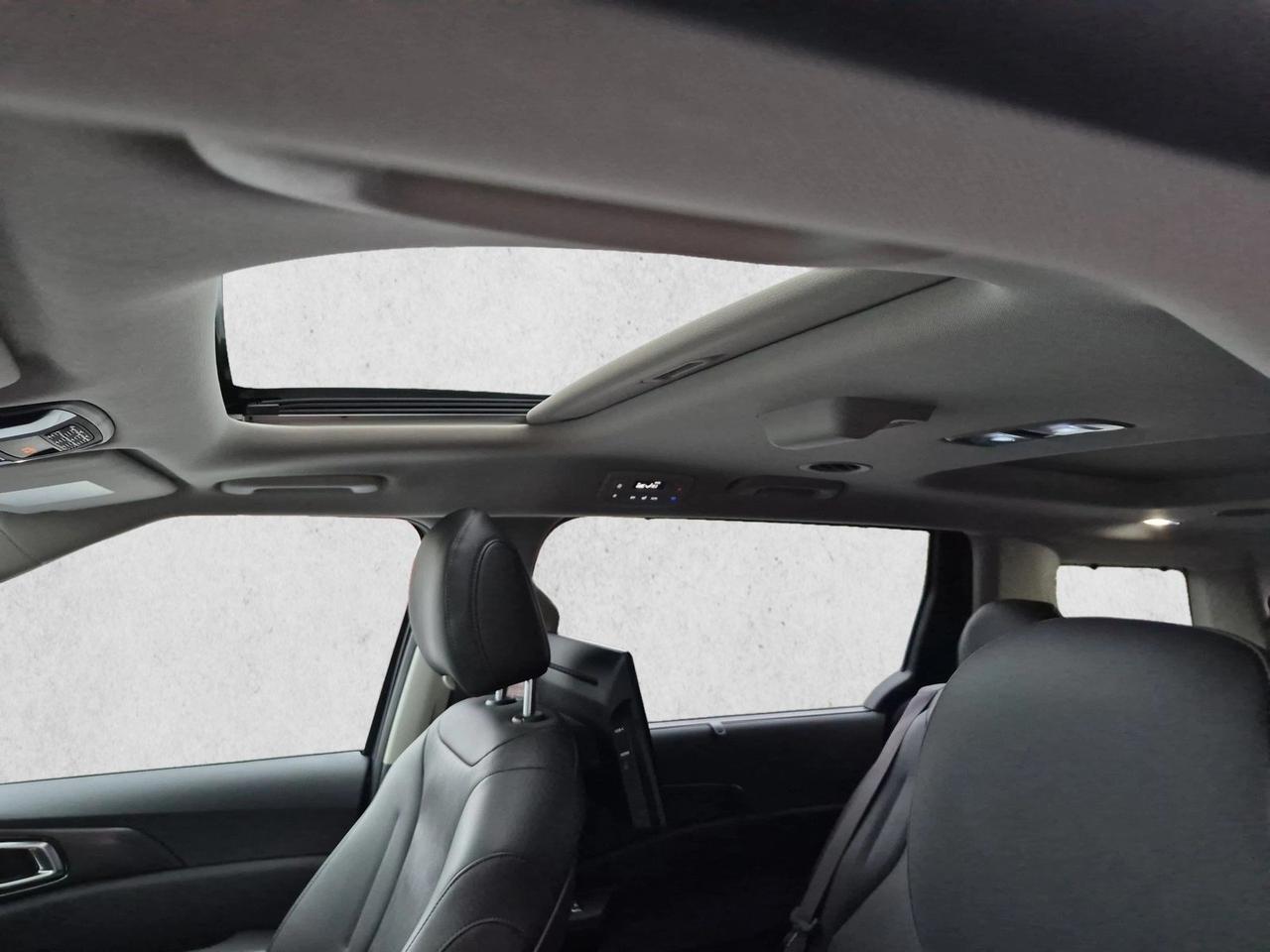 2025 Kia Carnival SX Roseville CA