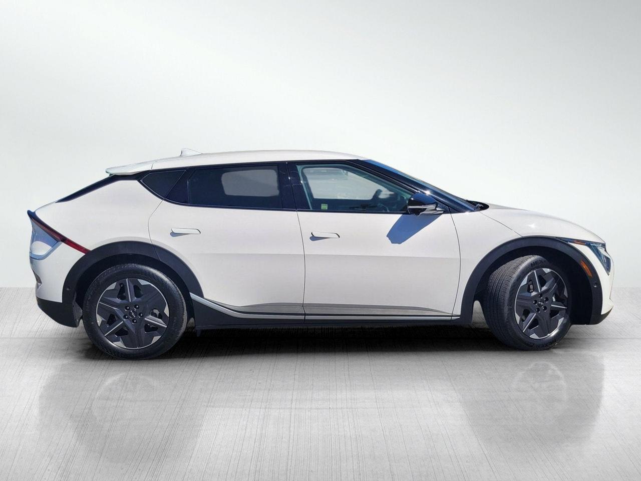 2025 Kia EV6 LIGHT LONG RANGE