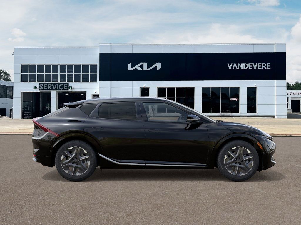 2025 Kia EV6 Light Akron OH