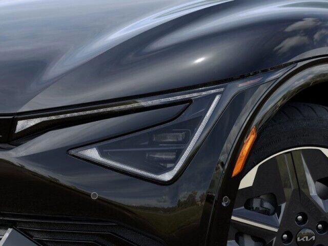 2025 Kia EV6 Light photo 10