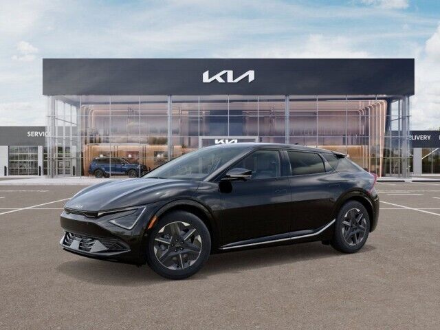 2025 Kia EV6 Light photo 3