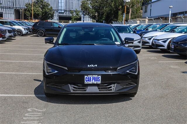 2025 Kia EV6 Light Long Range RWD