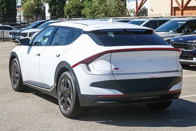 2025 Kia EV6 Light photo 12
