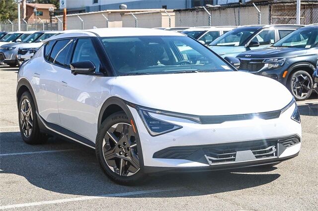 2025 Kia EV6 Light Long Range RWD