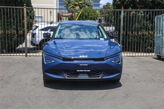2025 Kia EV6 Light Long Range RWD