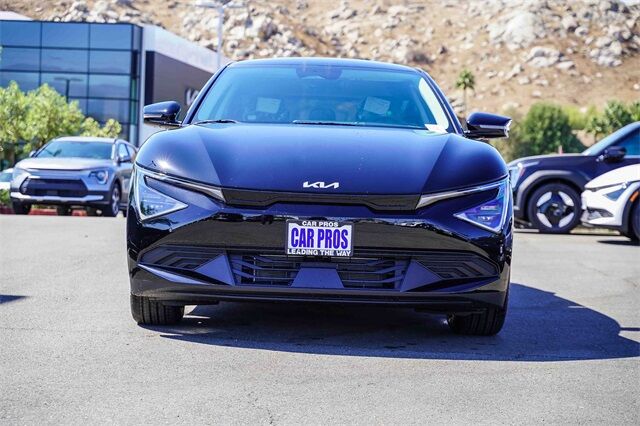 2025 Kia EV6 Light Long Range RWD