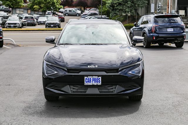 2025 Kia EV6 Light