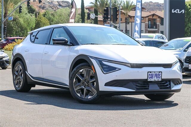 2025 Kia EV6 Light Wind photo 2