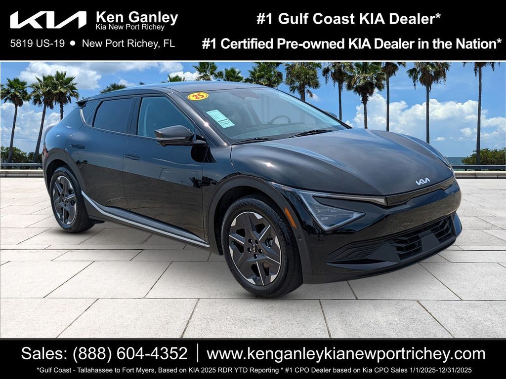 2025 Kia EV6 Light