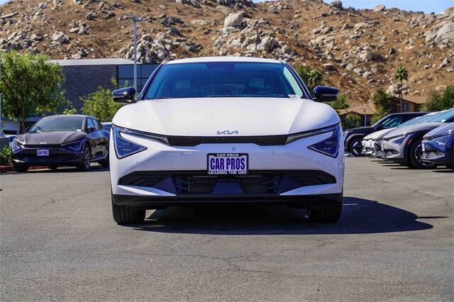2025 Kia EV6 Light