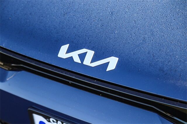 2025 Kia EV6 Light photo 6