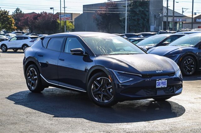 2025 Kia EV6 Light photo 2