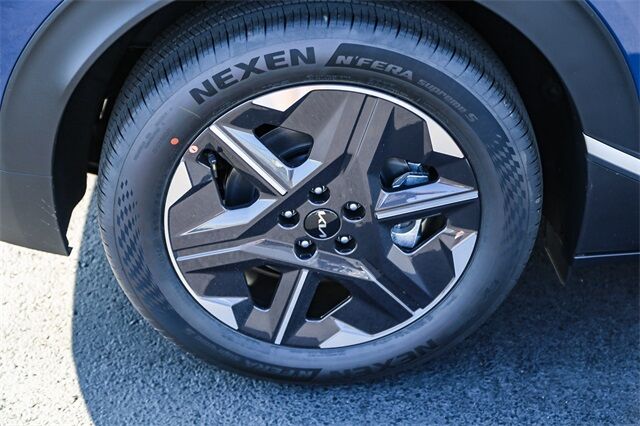 2025 Kia EV6 Light photo 10