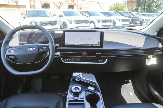 2025 Kia EV6 Wind photo 4