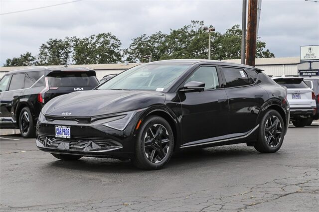2025 Kia EV6 Wind photo 4