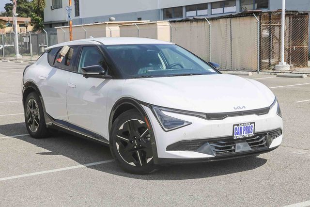 2025 Kia EV6 Wind