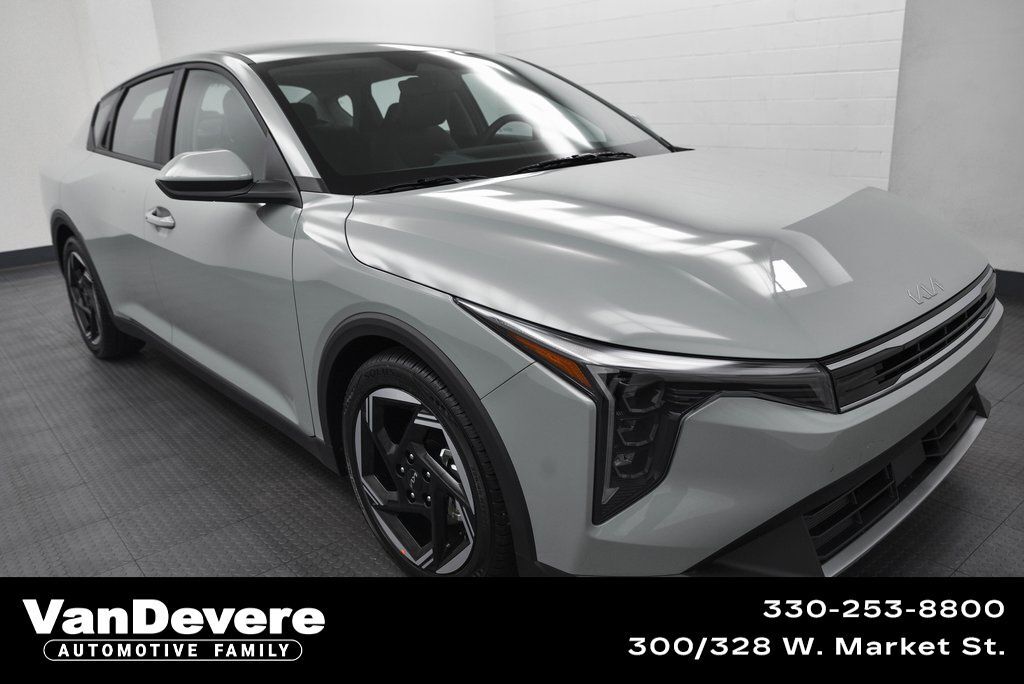 New 2025 Kia K4 EX FWD