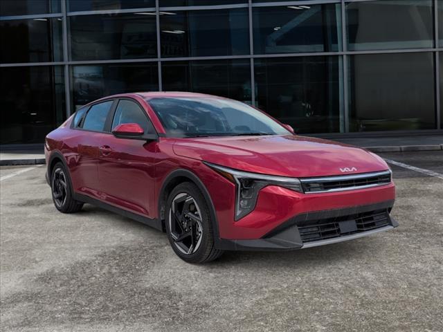2025 Kia K4 EX photo 2
