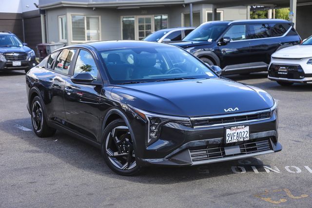 2025 Kia K4 EX