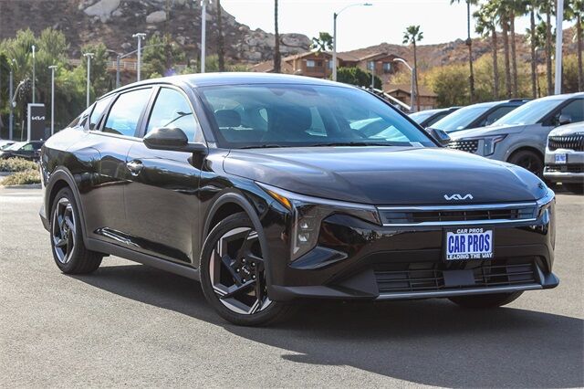 2025 Kia K4 EX