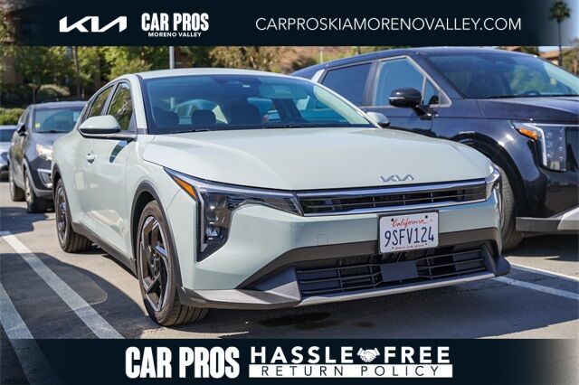2025 Kia K4 EX