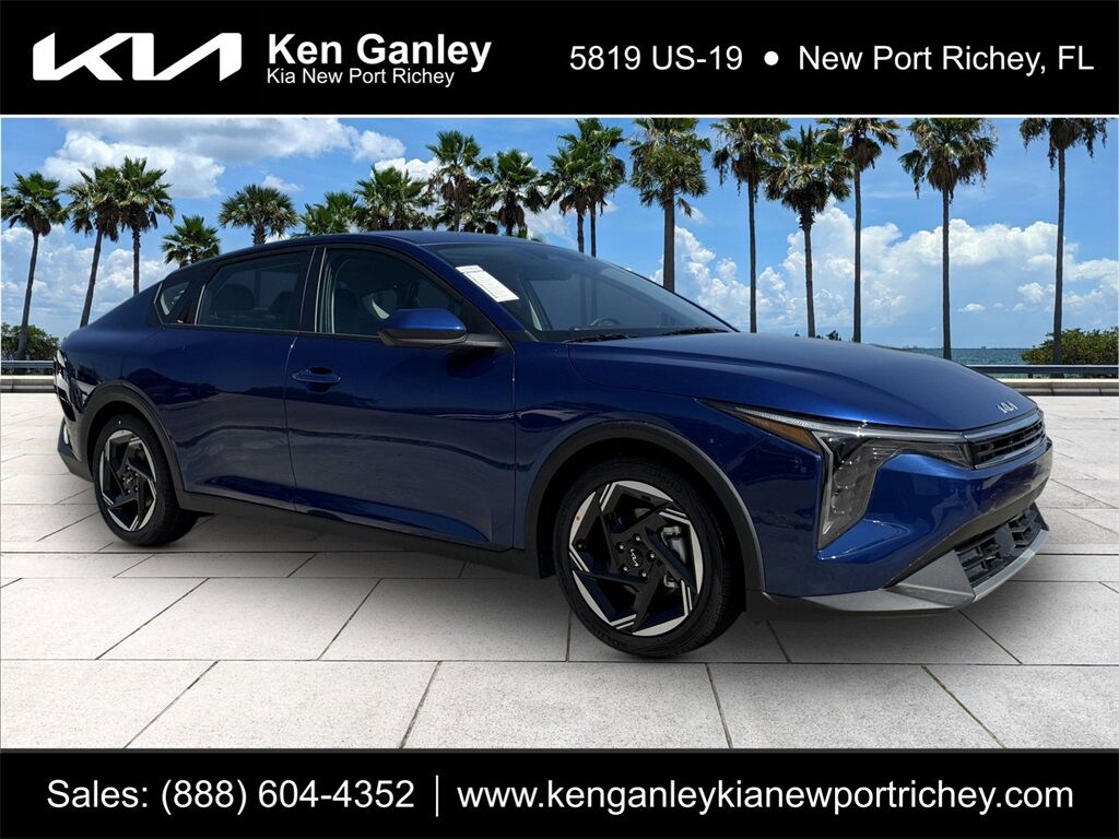 2025 Kia K4 EX Oshkosh WI