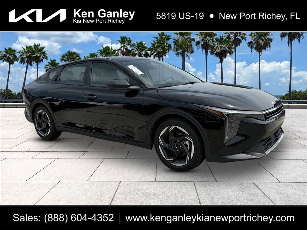 2025 Kia K4 EX Oshkosh WI