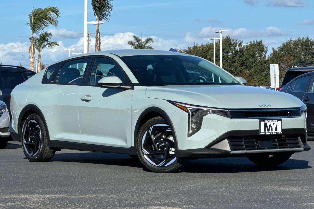 2025 Kia K4 EX Salinas CA