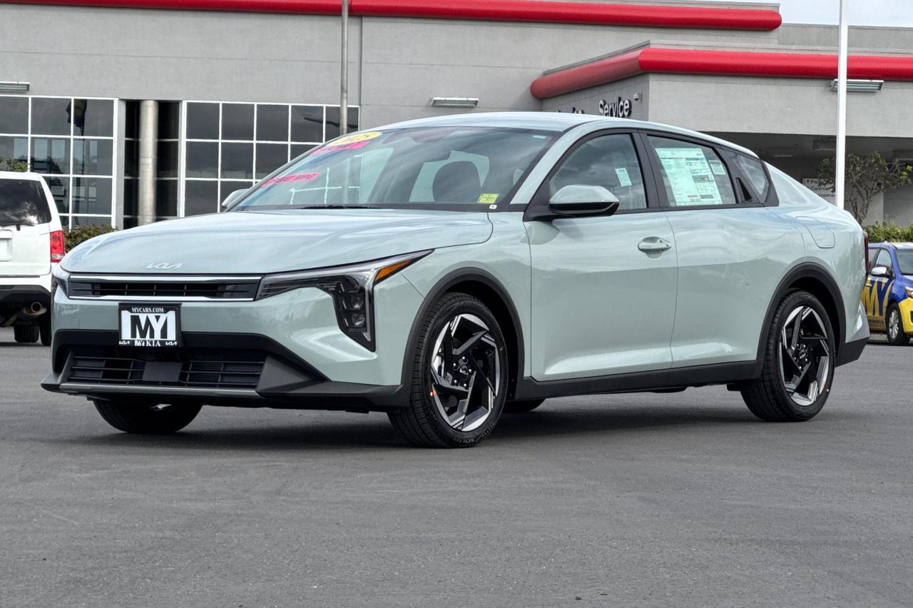 2025 Kia K4 EX Salinas CA