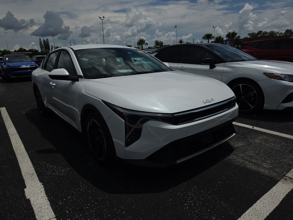 2025 Kia K4