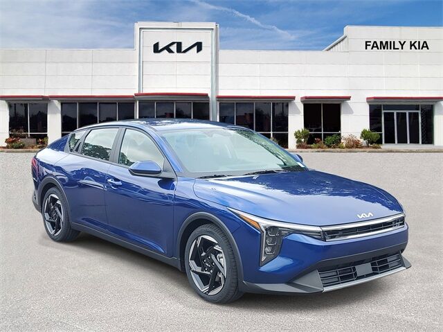 2025 Kia K4 LXS photo 9