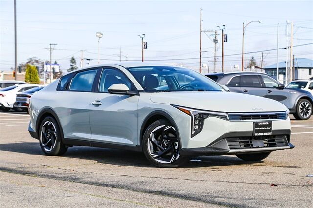 2025 Kia K4 EX