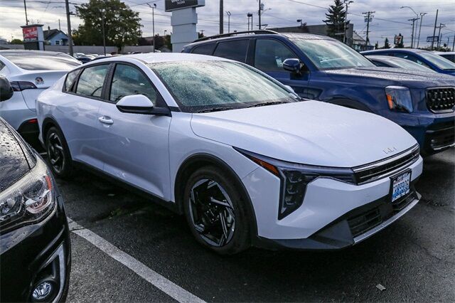 2025 Kia K4 EX