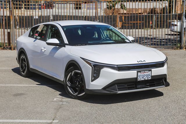 2025 Kia K4 EX