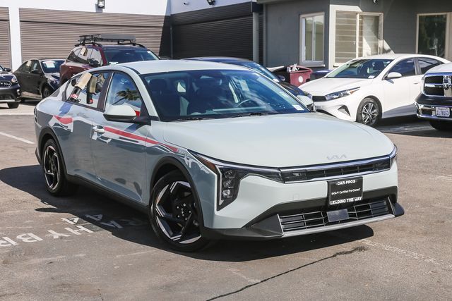 2025 Kia K4 EX