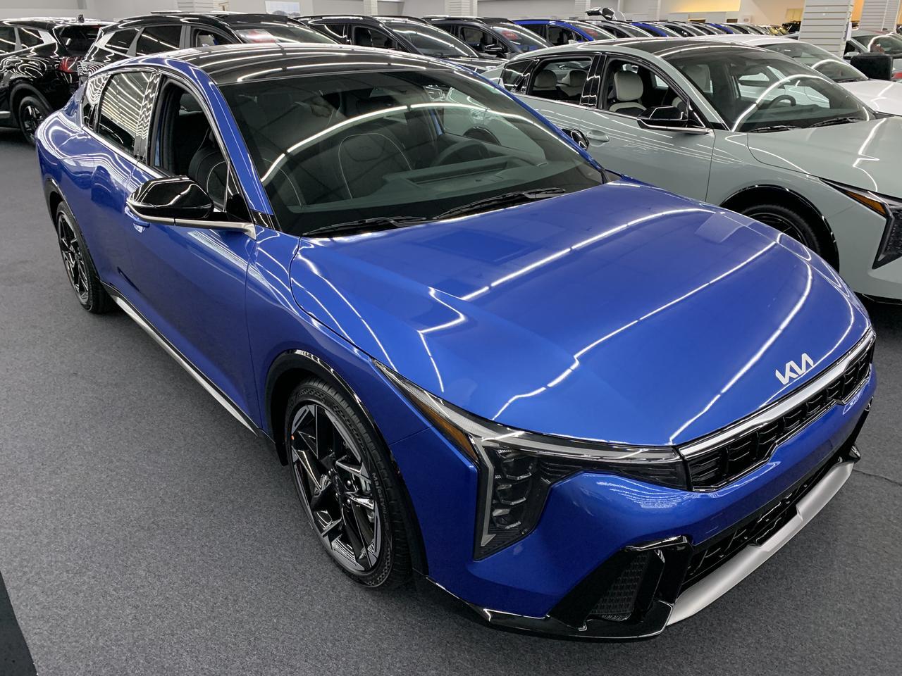 2025 Kia K4 GT-Line FWD