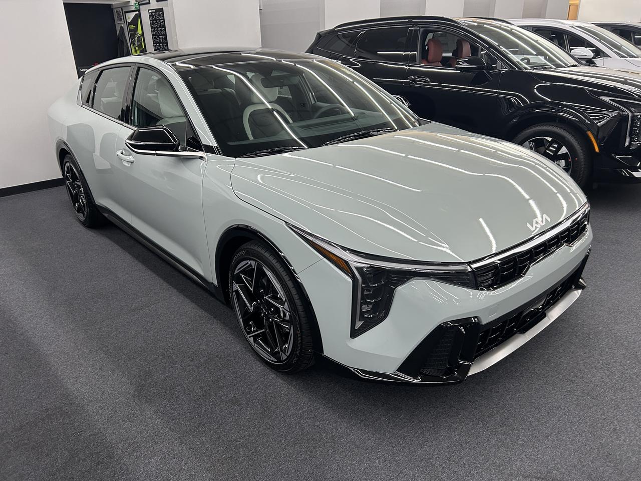 2025 Kia K4 GT-Line FWD