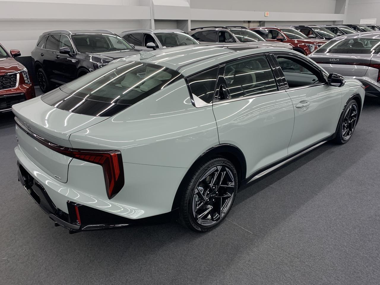 2025 Kia K4 GT-Line FWD