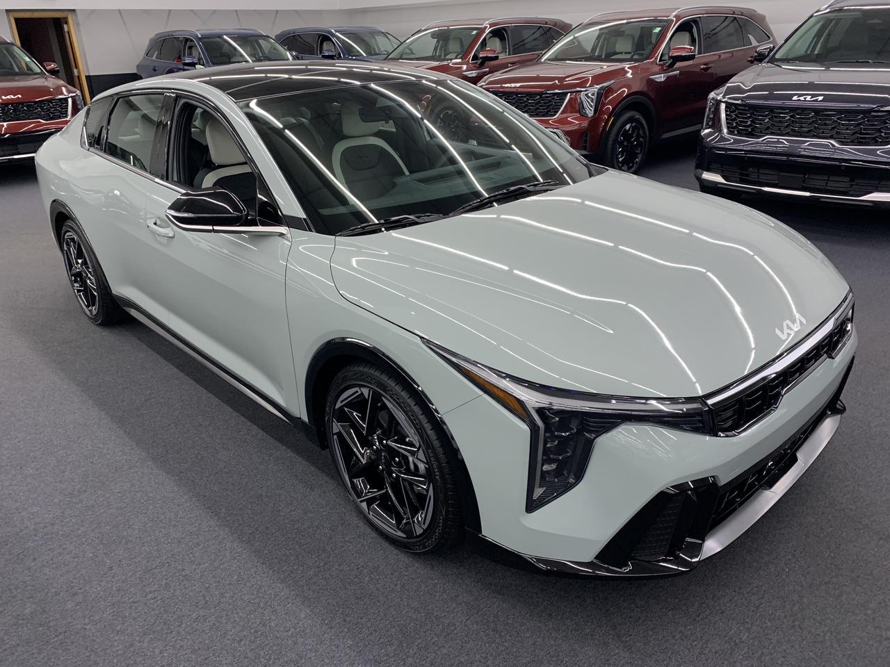 2025 Kia K4 GT-Line FWD